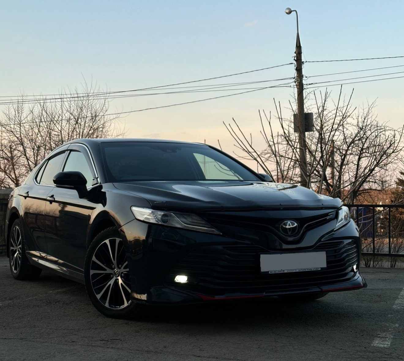 Toyota Camry v70