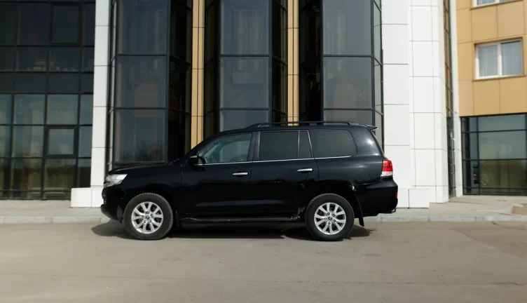 Toyota Land Cruiser 200