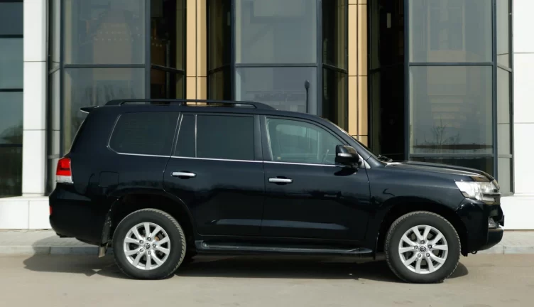 Toyota Land Cruiser 200