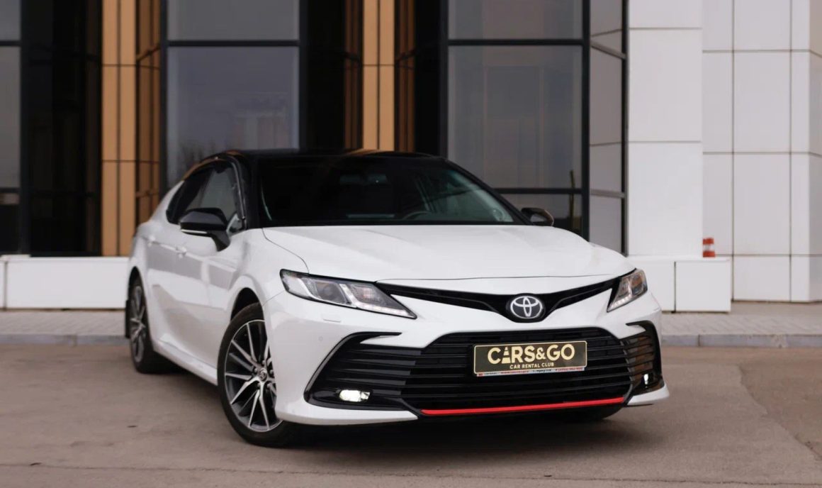 Toyota Camry 70